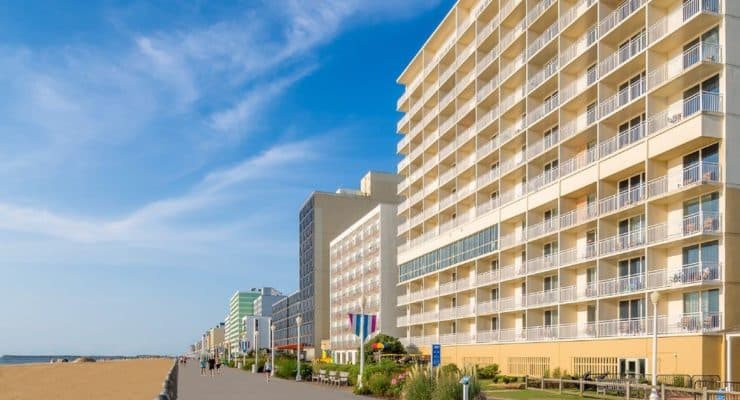Comfort Suites Beachfront