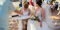 Beach Wedding Streaming Checklist for Guests